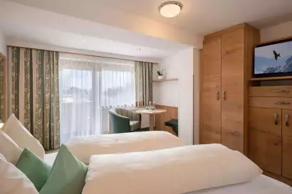 08_hotel_garni_regina_weerberg_zimmer_fuer_2_personen-c-hannes_dabernig