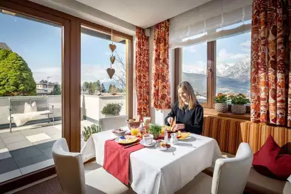 1_hotel_garni_regina_weerberg_fruehstueck-c-hannes_dabernig