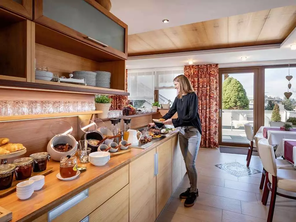 Hotel_Garni_Regina_Weerberg_Dabernig_Fruehstuecksraum_4